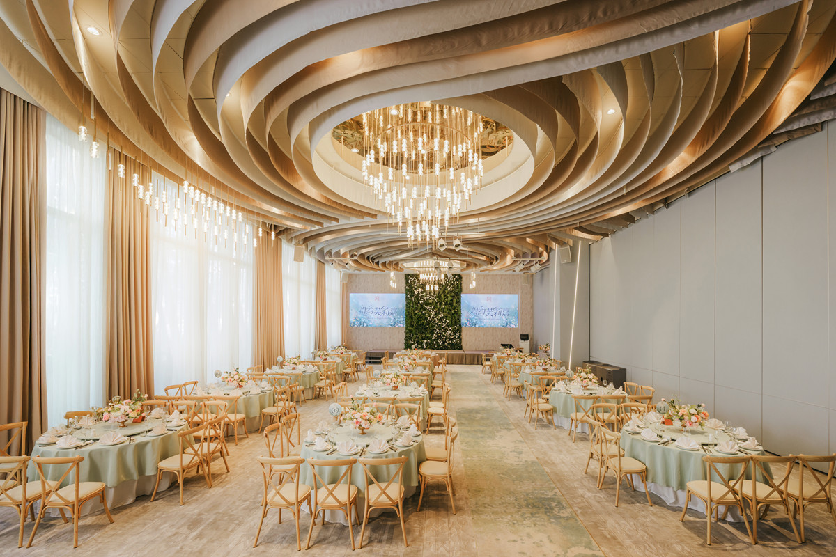 新竹 ‧ 芙莉嘉修芬廳：適合 25 桌精緻婚禮的清新花園空間