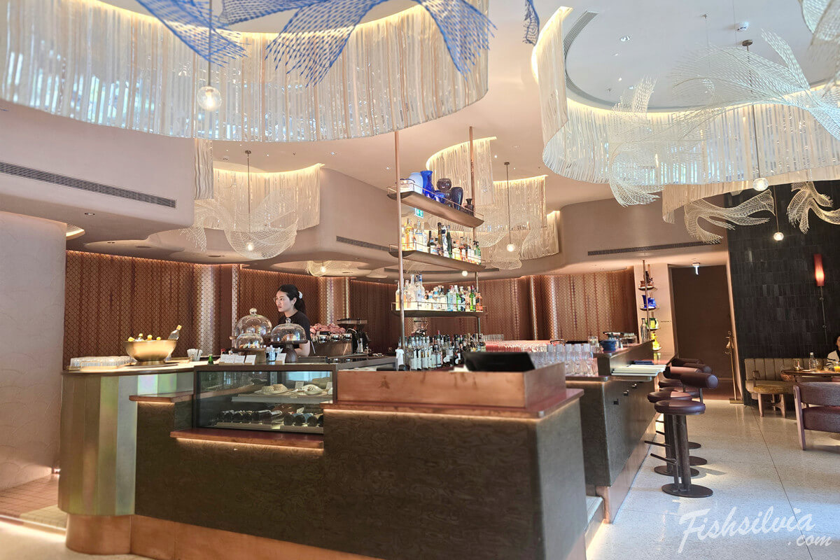 曼谷住宿推薦KROMO 飯店Colette Bar