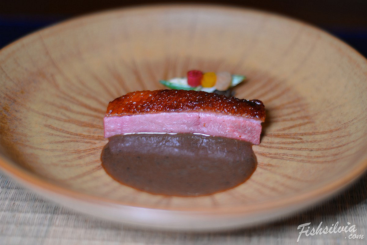 曼谷 Fine Dining THARN Bangkok 層次豐富的烤鴨料理